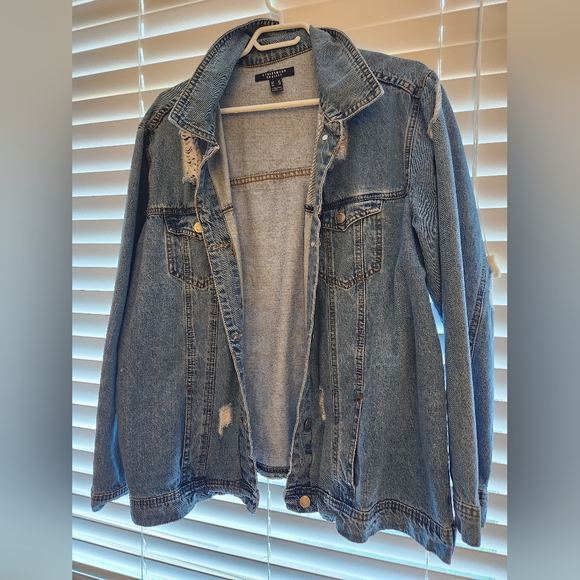 Oversized jean jacket - Picture 4 of 4